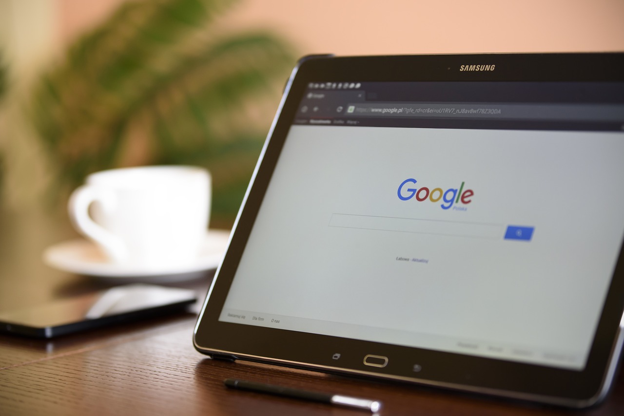adding a favicon to a website and why this is so important in 2023