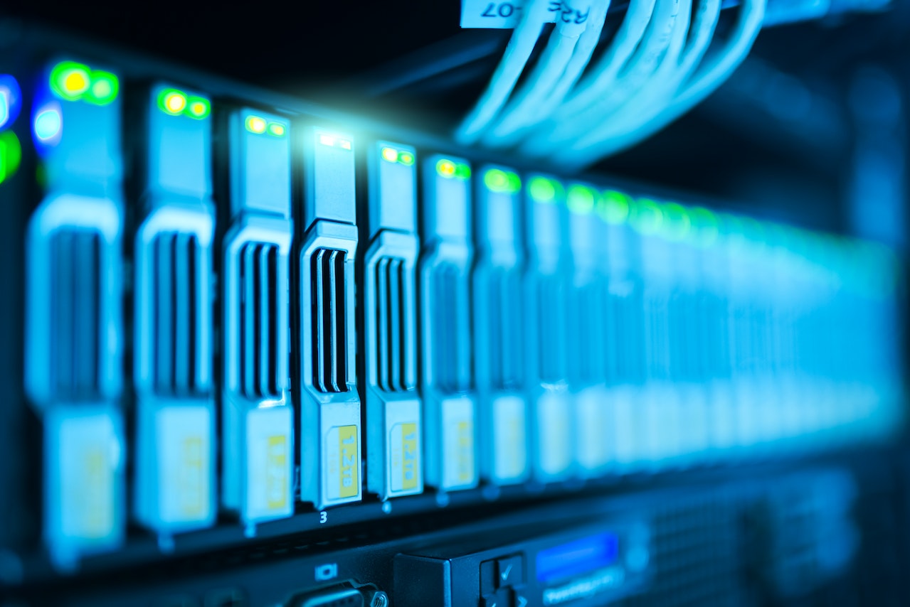how to redirect an old site to a new domain with rewrite rules