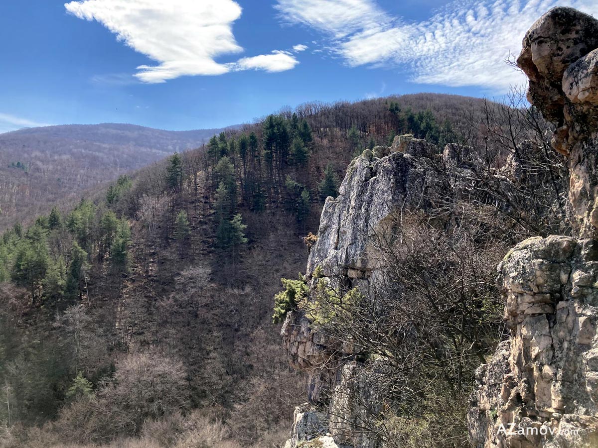 hiking to garvan kamak in lozen mountain