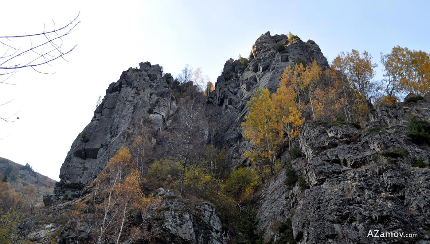 a hike to the kominite area on vitosha from dragalevtsi