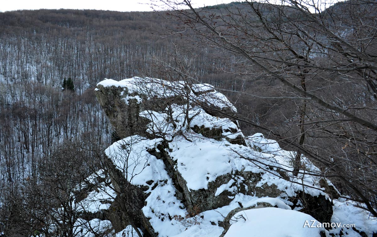 a winter hike to the el shedai thracian sactuary on vitosha