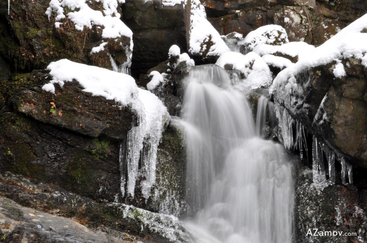 a winter hike to the boyana waterfall and hut kamen del